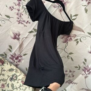Elongated body Open shoulders Ballerina style on elastic One of a kind